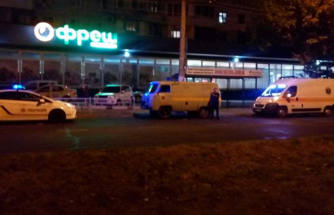 Полиция прибыла на место взрыва. Фото: t.ks.ua