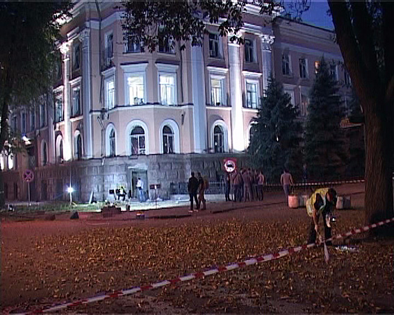 Взрывчатка сработала у здания СБУ