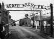 З воріт Освенцима вкрали знаменитий лозунг Arbeit macht frei