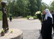 Патриарх Кирилл возложил цветы к Мемориалу памяти жертв голодоморов