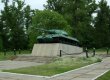 В Киеве в честь годовщины УПА неизвестные сожгли памятник советскому танку (видео)
