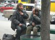 Власти Мариуполя помоют и побреют всех бомжей