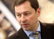 Мэр Вильнюса на БТР раздавил неправильно припаркованное авто (видео)