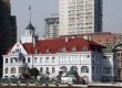 Вице-консулу России удалось выбраться из заблокированного завода в Шанхае