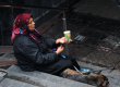Опрос: половина украинцев за год стали беднее