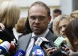 Власенко: Тимошенко не лечат и допрашивают во время обеда