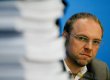 Власенко: Фирташу никак не вручат повестку по делу Тимошенко