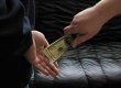 В Киеве на взятке погорел высокопоставленный чиновник КГГА&lrm;