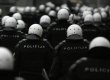 В сербской столице вооруженный мужчина взял заложников в полицейском участке