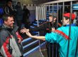 Во Львов на "жлобскую" выставку привезли киевских гопников в клетке