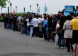 Сотні жителів Нью-Йорка кілька днів стоять у чергах за кросівками