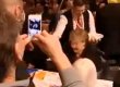 Официант облил Меркель пивом (видео)