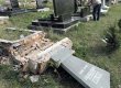 В Крыму вандалы устроили "автогонки" на могилах мусульманского кладбища