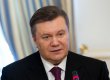 Янукович заранее поздравил украинок с Днем матери и присвоил 10 тыс. званий матери-героини