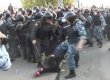 Побита московською поліцією "вагітна жінка" виявилася студентом Миколою