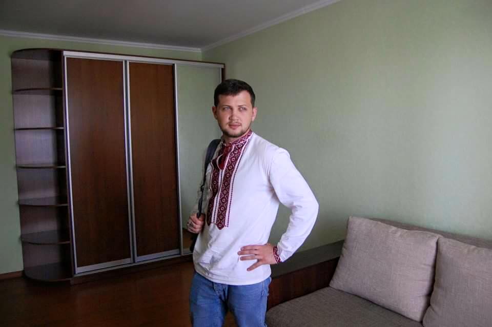 Афанасьев в новой квартире. Фото: facebook.com/afanasievgennadii