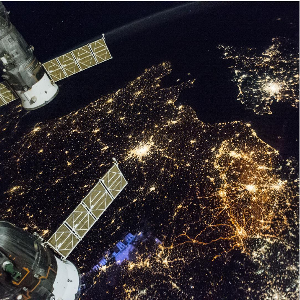 Фотографію виставив астронавт Європейського космічного агентство Тома Піску