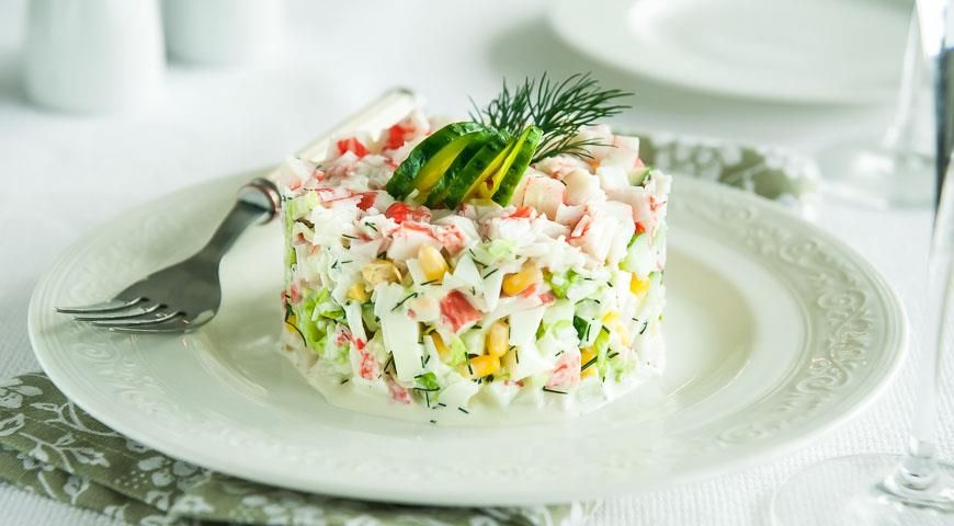 Крабовый салат. Фото: gastronom.ru
