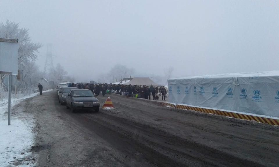 Желающие пересечь КПВВ 