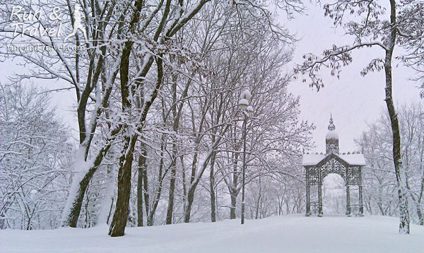 З Кокоревської альтанки відкривається приголомшливий вид на Київ. Фото: run-and-travel.com