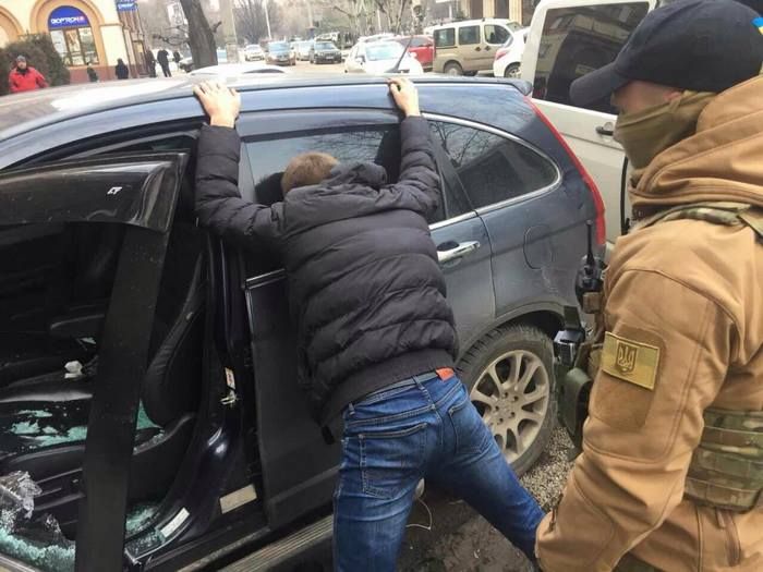 СБУ викрила структуру, фінансує терористів. Фото: facebook.com/SecurSerUkrain