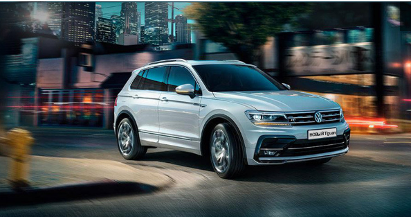 Автомобиль Volkswagen Tiguan 2017