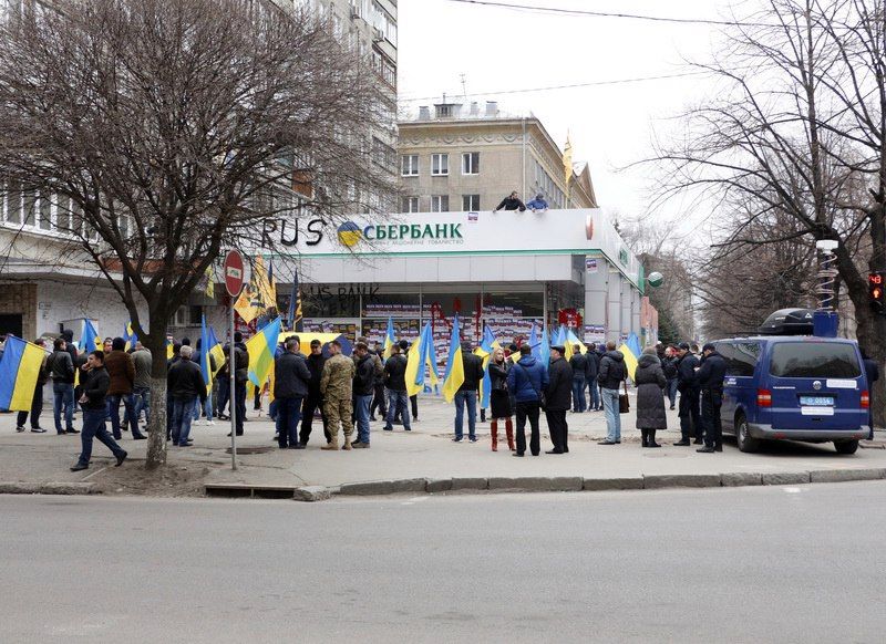Полиция не вмешивалась. Фото:informator.dp.ua