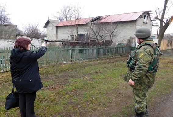 Боевики всю ночь били по жилым кварталам. Фото: dn.npu.gov.ua/