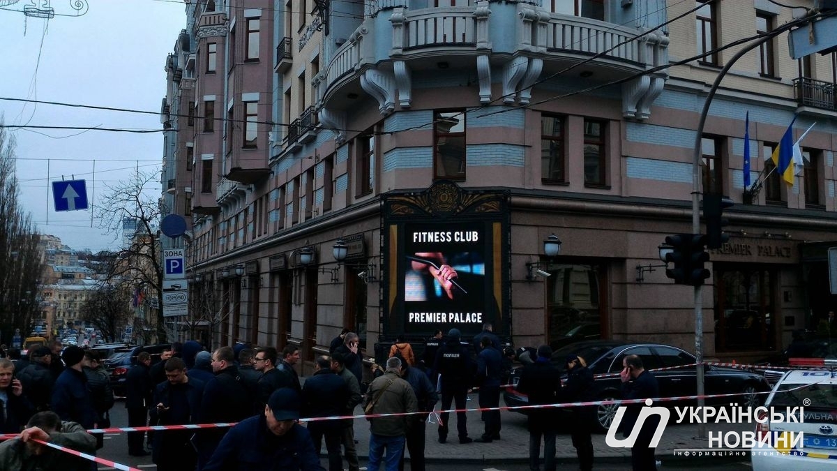 На месте убийства депутата Госдумы Дениса Вороненкова в центре Киева