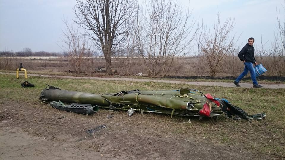 Люди возвращаются домой. Фото: facebook.com/slava.mavrichev