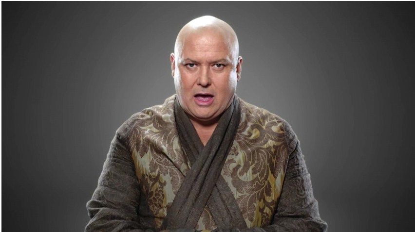 Варис не сменил своего халата даже с приходом зимы.  Фото: HBO