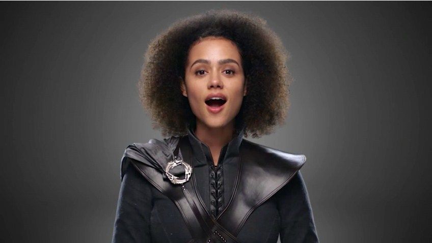 Помощница Дейнерис Миссандея также оделась в наряд из черной кожи. Фото: HBO   
