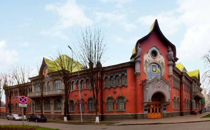 Будівля селянського та Дворянського банку. Фото: tourism.poltava.ua
