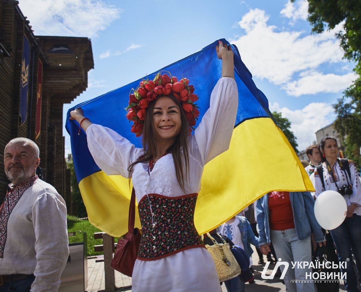 Традиційний Мегамарш у вишиванках пройшов у Києві