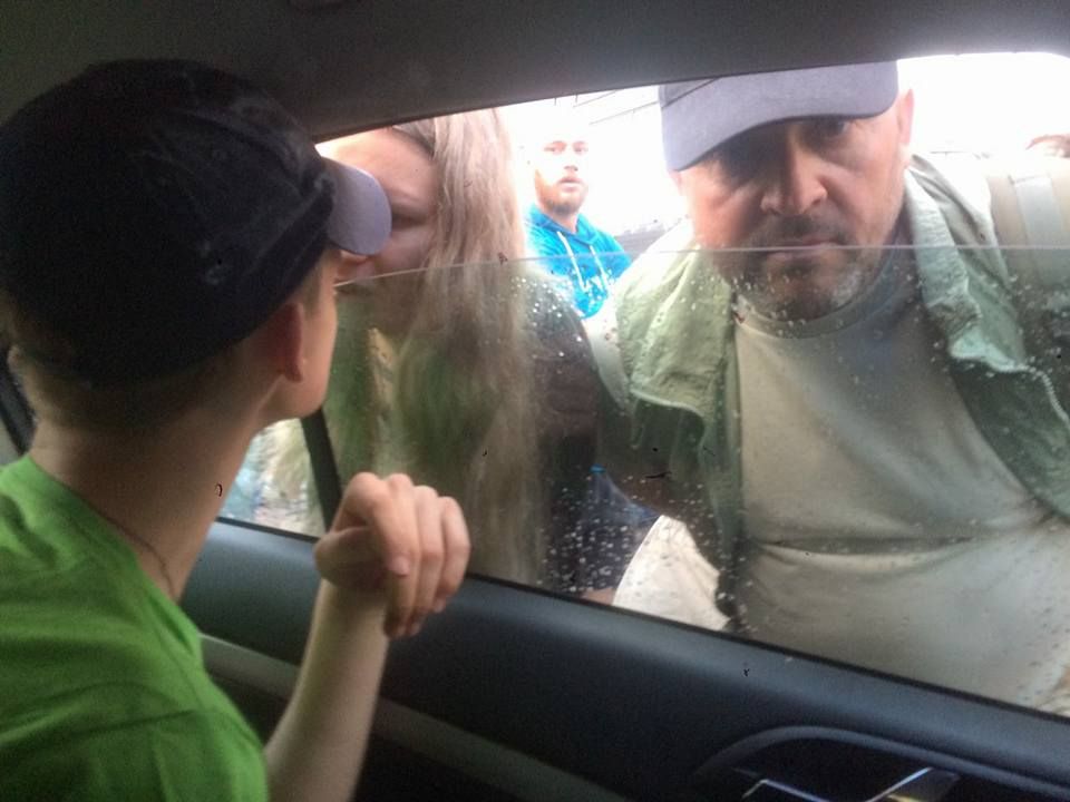 Повідомляється, що один з організаторів був госпіталізований. Фото: facebook.com/s.education.kiev