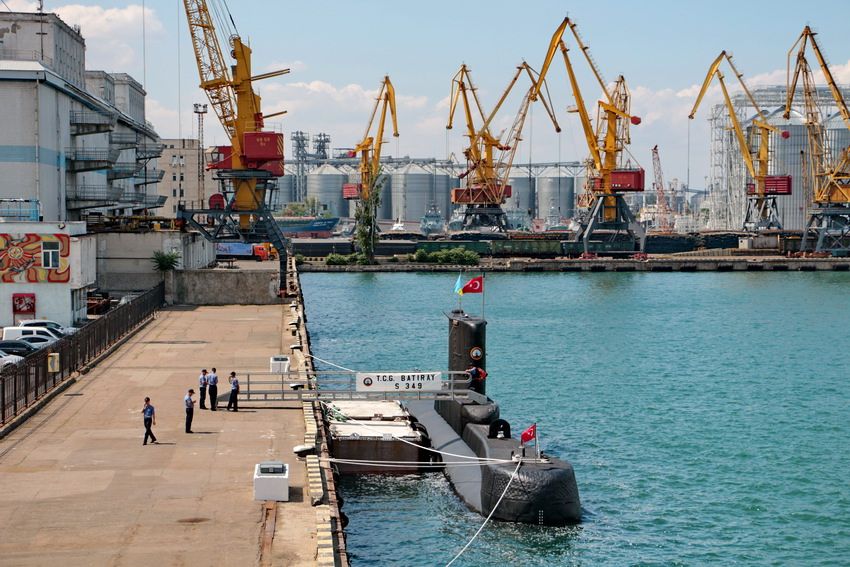 В Одессу зашли корабли НАТО. Фото: uc.od.ua