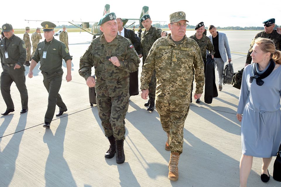 Польська делегація ознайомиться зі специфікою діяльності Національної академії сухопутних військ. Фото: facebook.com/tkachukpp