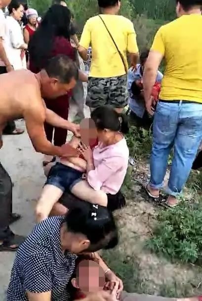 Пятеро пассажиров погибло в результате ДТП. Фото: 163.com