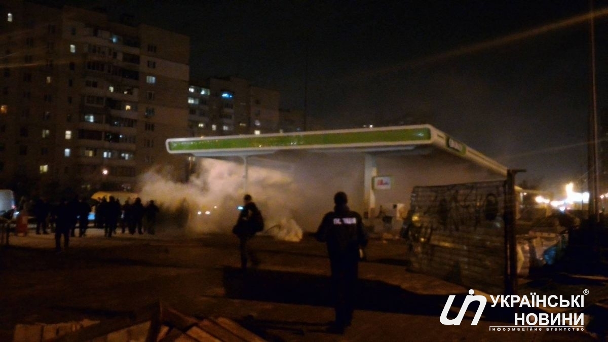 Підлітка забрала машина швидкої допомоги