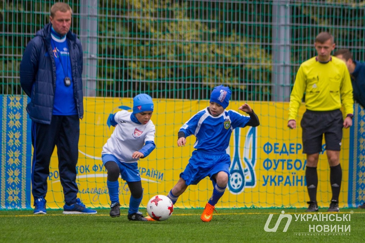Одним из главных призов для победителей детско-юношеских соревнований под эгидой ФФУ будет сертификат на оборудование соответствующих учебных заведений футбольными площадками