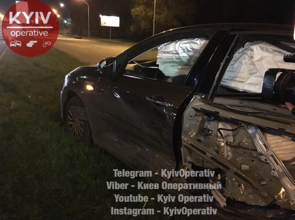 Серьезных травм никто из участников аварии не получил. Фото: facebook.com/KyivOperativ