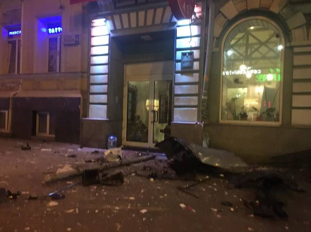 По предварительным данным, 11 человек пострадали