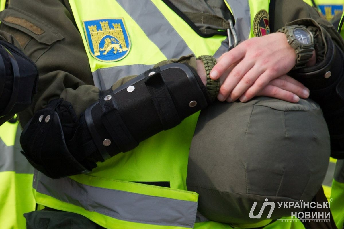 Охороняти правопорядок біля Верховної Ради покликали львівських поліцейських