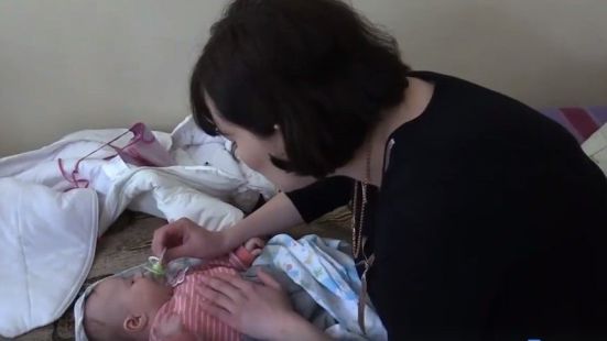 Девочку вернули родителям. Скриншот видео facebook.com/UA.National.Police
