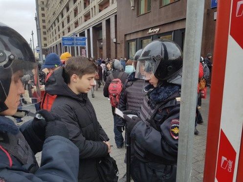 Серед затриманих чимало людей, які не мають відношення до 