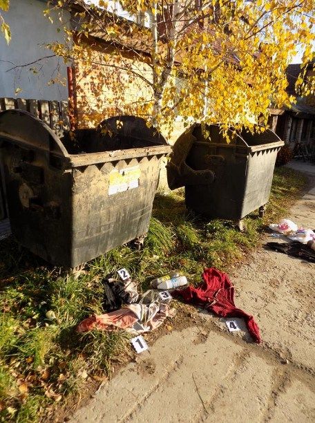 Дитину знайшли в сміттєвому контейнері. Фото: facebook.com/MVS.LVIV