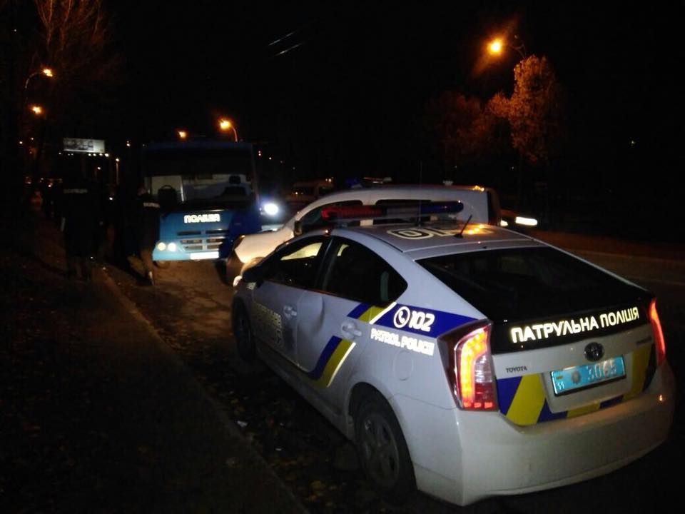 Полицейские задержали около 30 человек. Фото: facebook.com/Оксана_Блищик