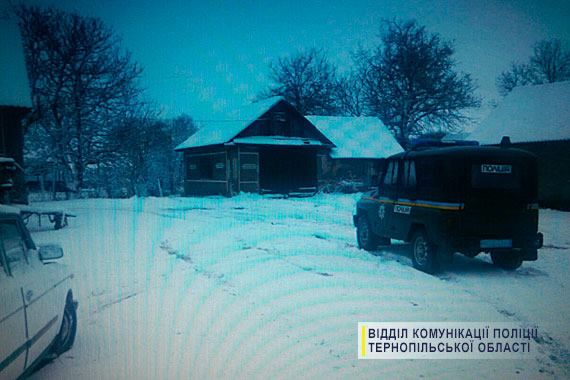 Трактор мужчина украл из гаража коммунального хозяйства. Фото: tp.npu.gov.ua