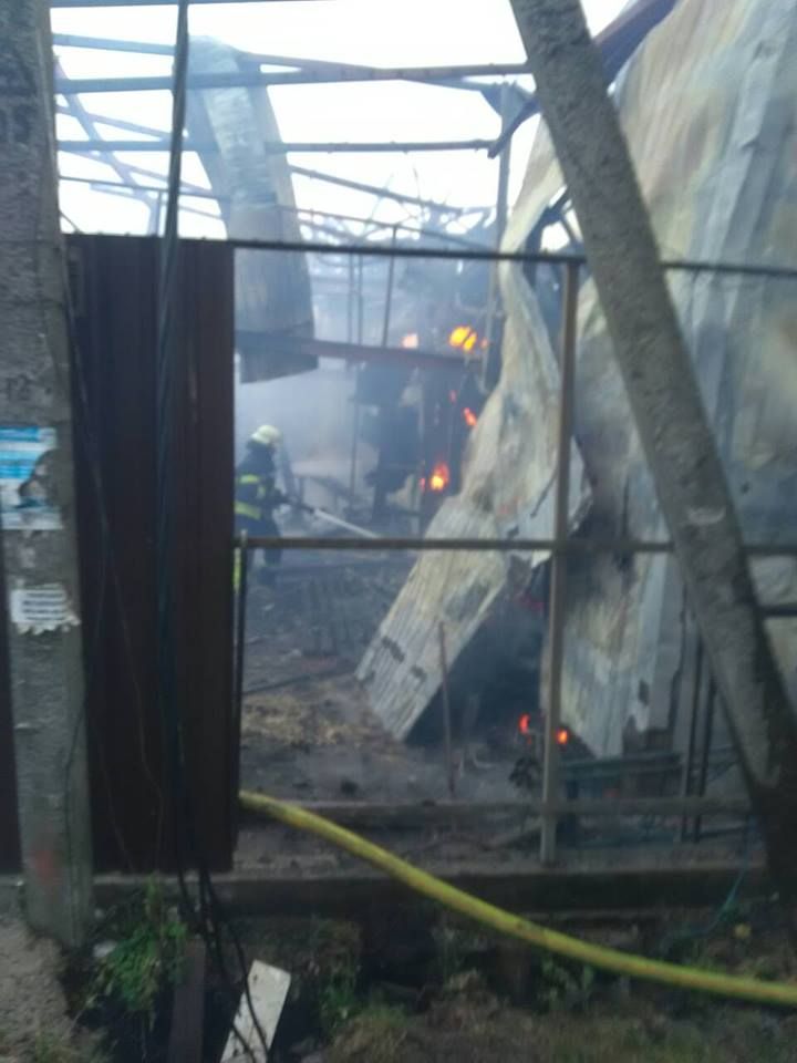 Пожар в доме на Русановке. Фото: facebook.com/kievcity.gov.ua