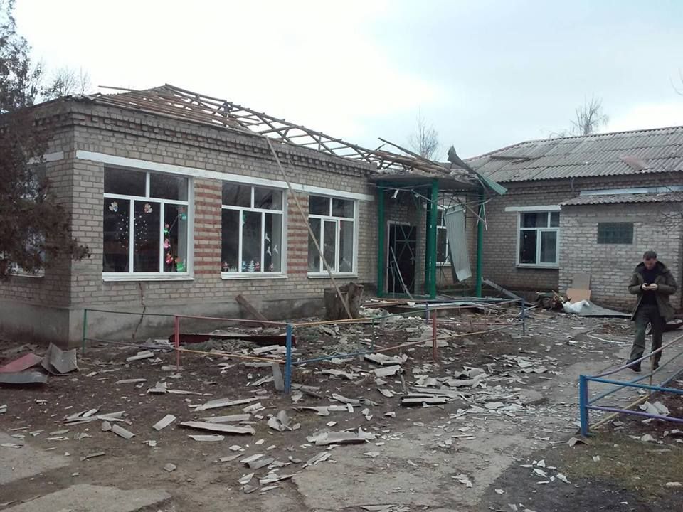 Боевики обстреляли спальный район Новолуганского из 
